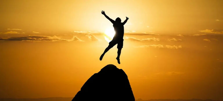 Strong Between Two Worlds  Redefining success, identity and wellbeing in modern migrant life.