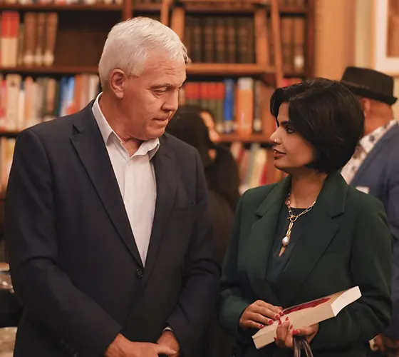 The Voice Between Silence.